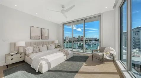 253 Golden Gate Point Sarasota FL 34236