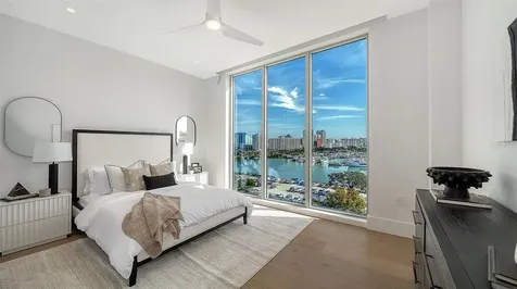 253 Golden Gate Point Sarasota FL 34236