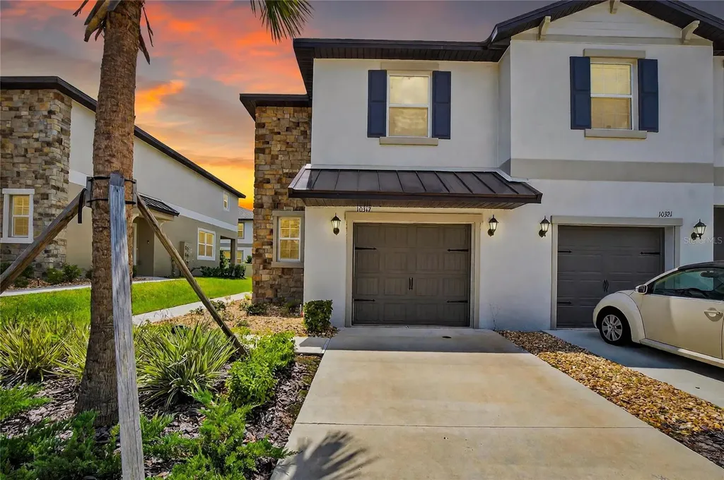 10317 Trumpet Honeysuckle Way San Antonio FL 33576