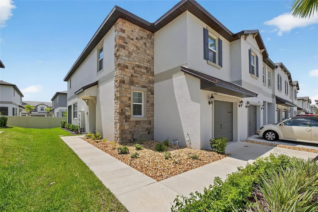 10317 Trumpet Honeysuckle Way San Antonio FL 33576