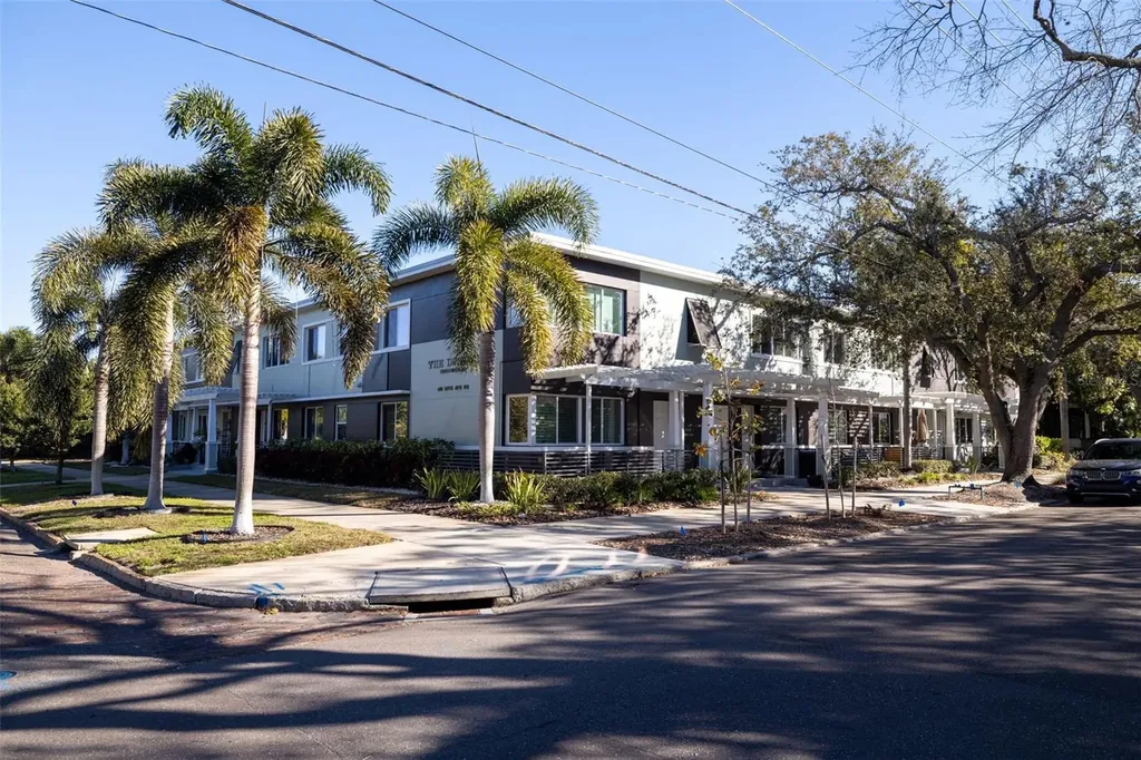 410 12th Avenue NE St Petersburg FL 33701