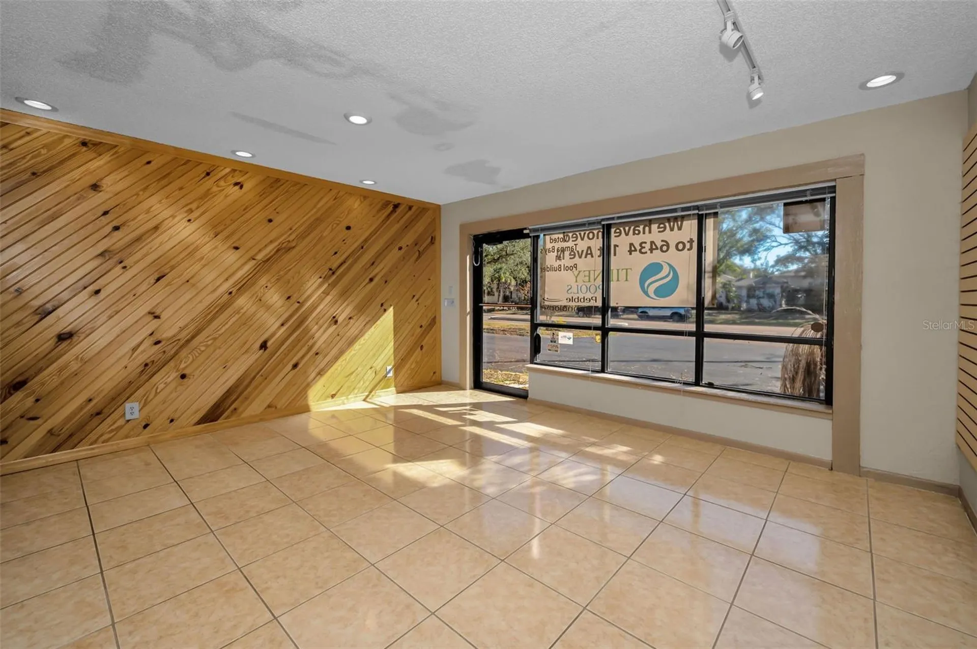 7321 1st Avenue S St Petersburg FL 33707