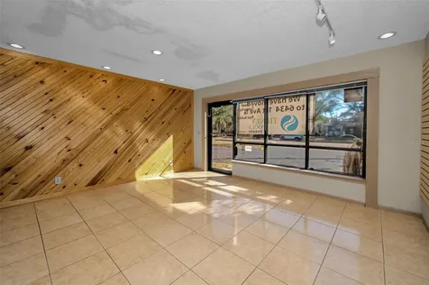 7321 1st Avenue S St Petersburg FL 33707