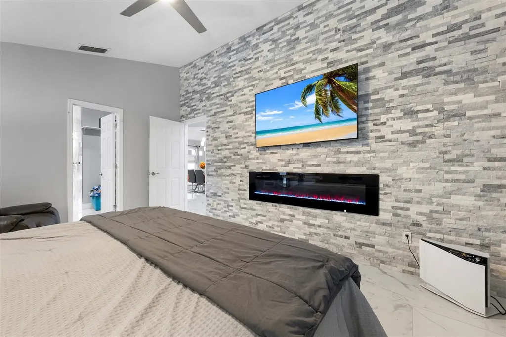 416 Becky Street Orlando FL 32824