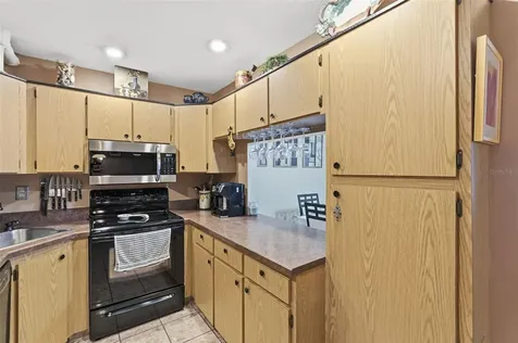 1345 Pine Ridge Circle E Tarpon Springs FL 34688