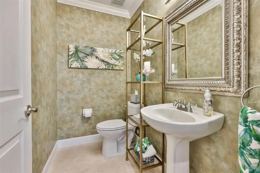 6303 Vista Verde Drive E Gulfport FL 33707