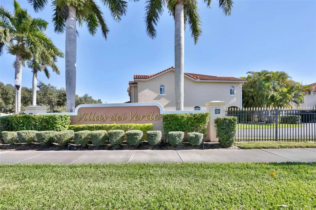 6303 Vista Verde Drive E Gulfport FL 33707