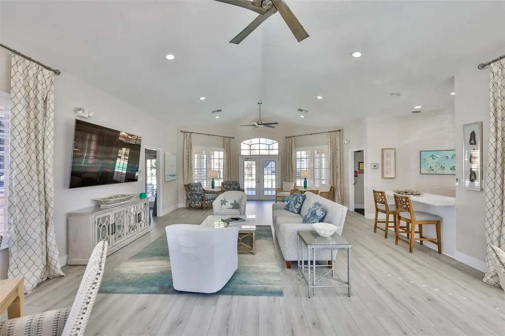 6303 Vista Verde Drive E Gulfport FL 33707