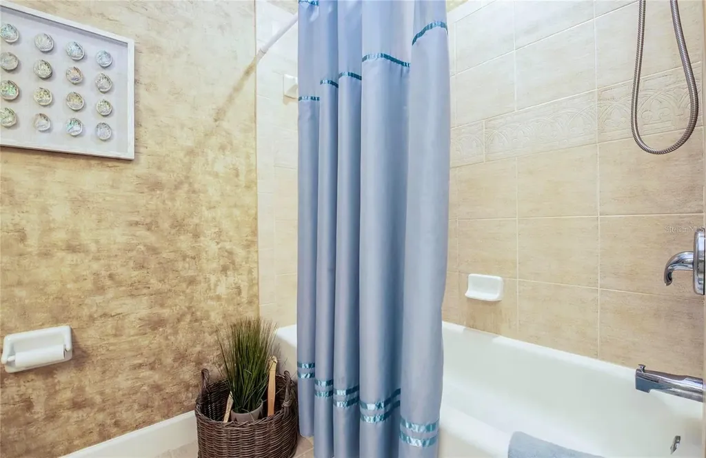 6303 Vista Verde Drive E Gulfport FL 33707