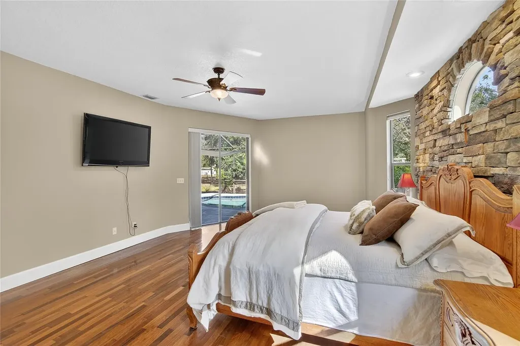 8518 Quail Hollow Boulevard Wesley Chapel FL 33544