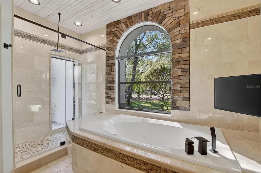 8518 Quail Hollow Boulevard Wesley Chapel FL 33544