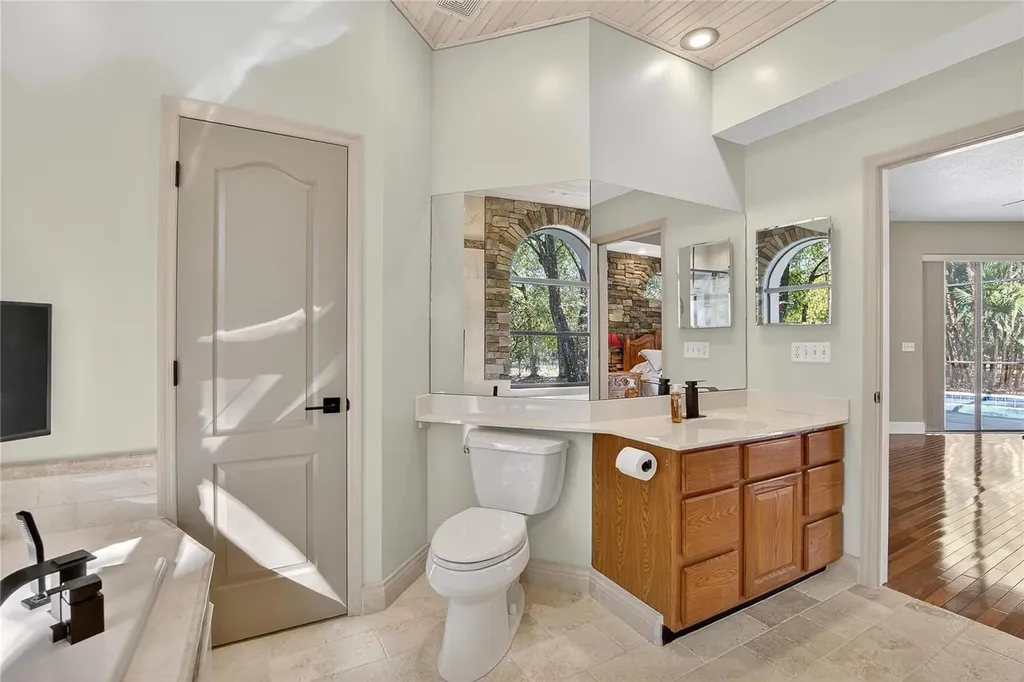 8518 Quail Hollow Boulevard Wesley Chapel FL 33544