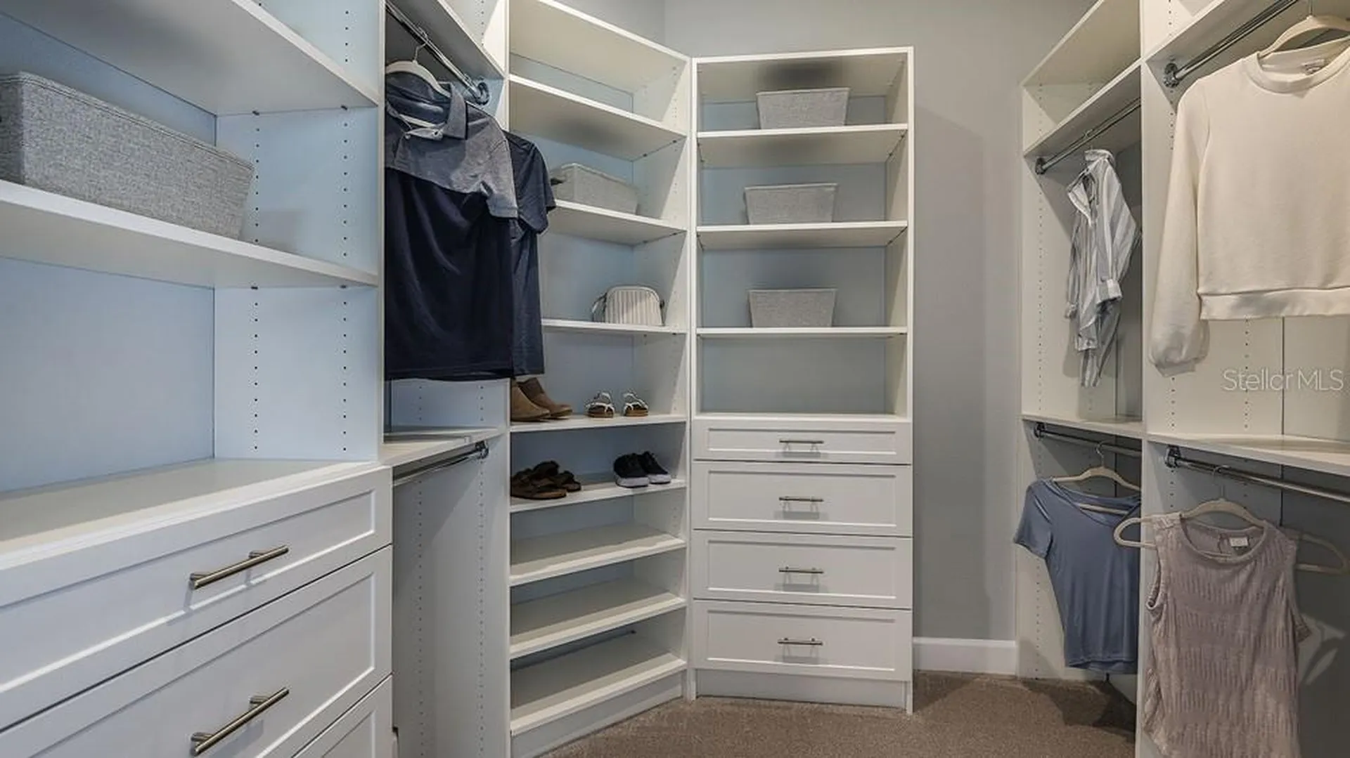 10248 Silent Night Lane Sarasota FL 34241