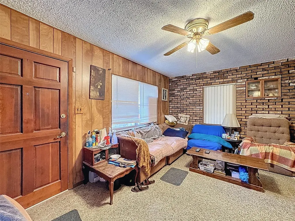 6318 Massachusetts Avenue New Port Richey FL 34653