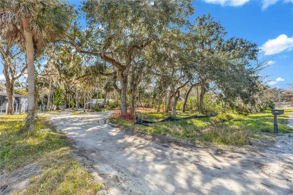 1922 Enterprise Avenue New Smyrna Beach FL 32168