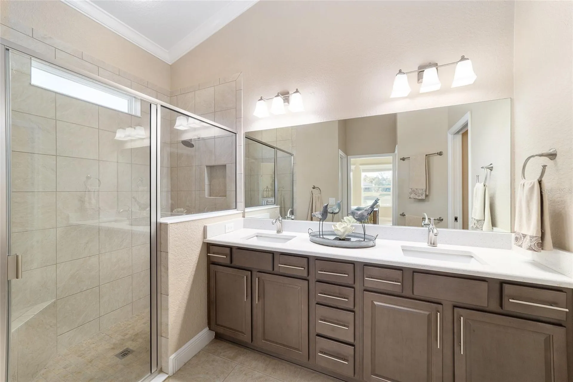 10161 Julia Isles Avenue Oxford FL 34484