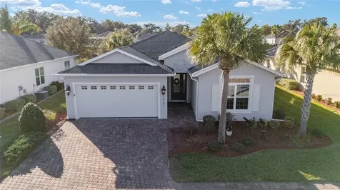 10161 Julia Isles Avenue Oxford FL 34484