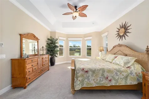 10161 Julia Isles Avenue Oxford FL 34484