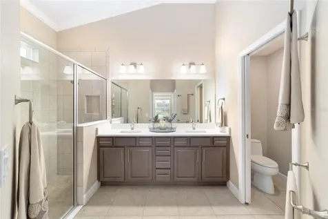 10161 Julia Isles Avenue Oxford FL 34484