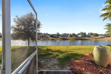 10161 Julia Isles Avenue Oxford FL 34484