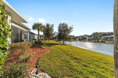 10161 Julia Isles Avenue Oxford FL 34484