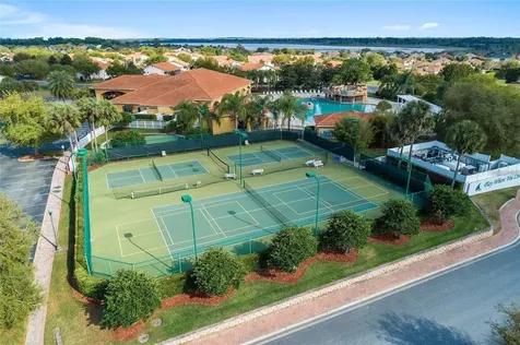 10161 Julia Isles Avenue Oxford FL 34484