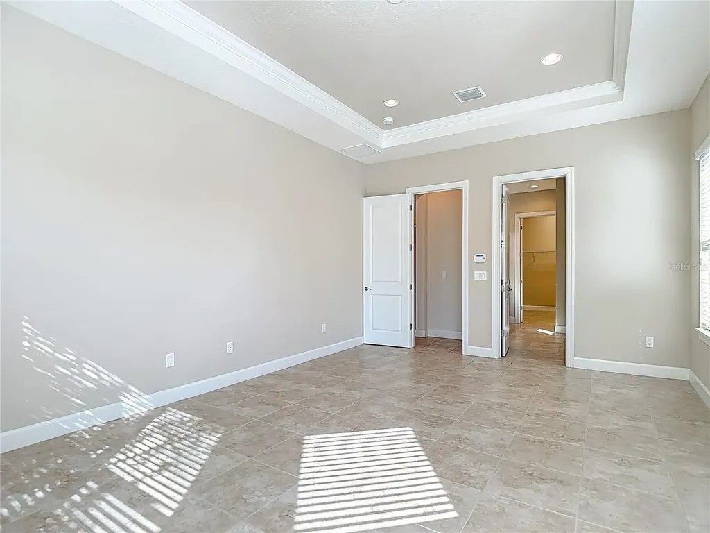 8613 Grand Alberato Road Tampa FL 33647
