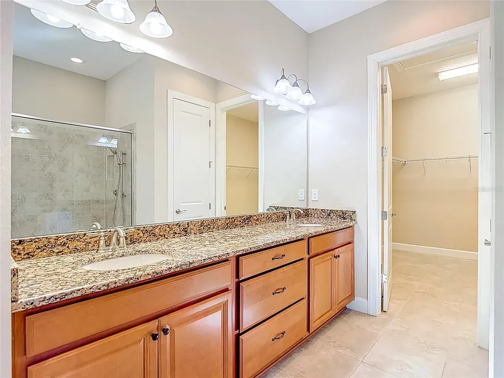 8613 Grand Alberato Road Tampa FL 33647
