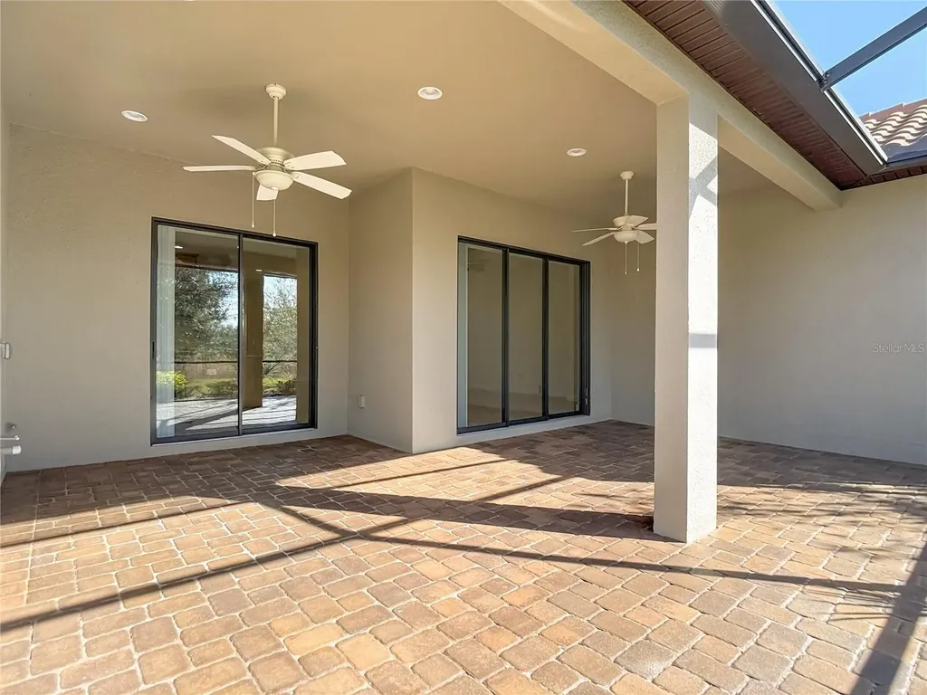 8613 Grand Alberato Road Tampa FL 33647