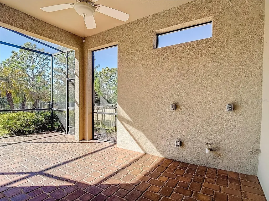 8613 Grand Alberato Road Tampa FL 33647