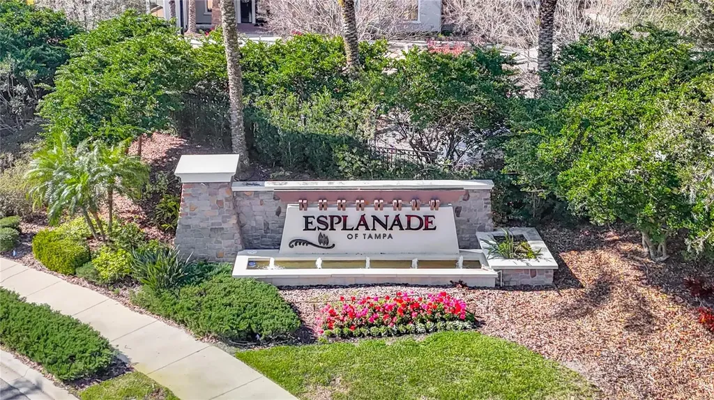 8613 Grand Alberato Road Tampa FL 33647