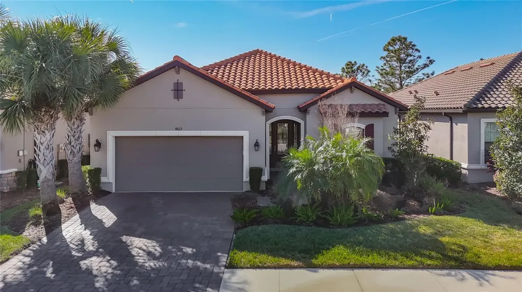 8613 Grand Alberato Road Tampa FL 33647