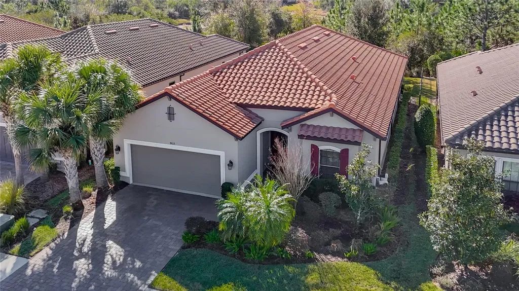 8613 Grand Alberato Road Tampa FL 33647