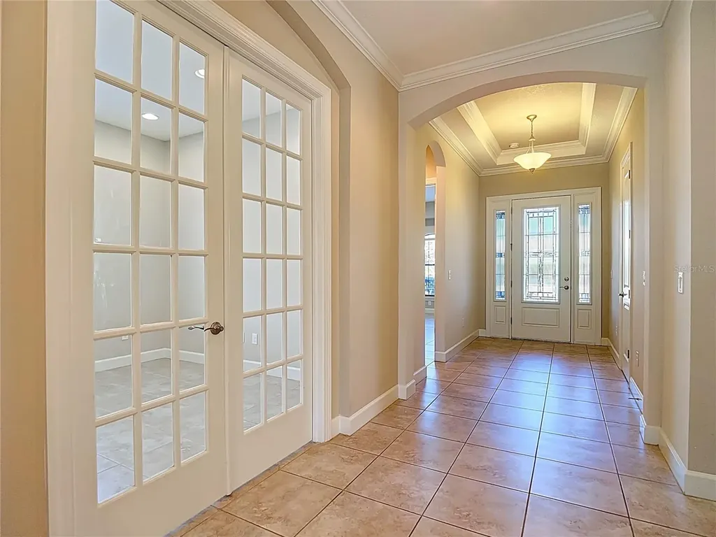 8613 Grand Alberato Road Tampa FL 33647