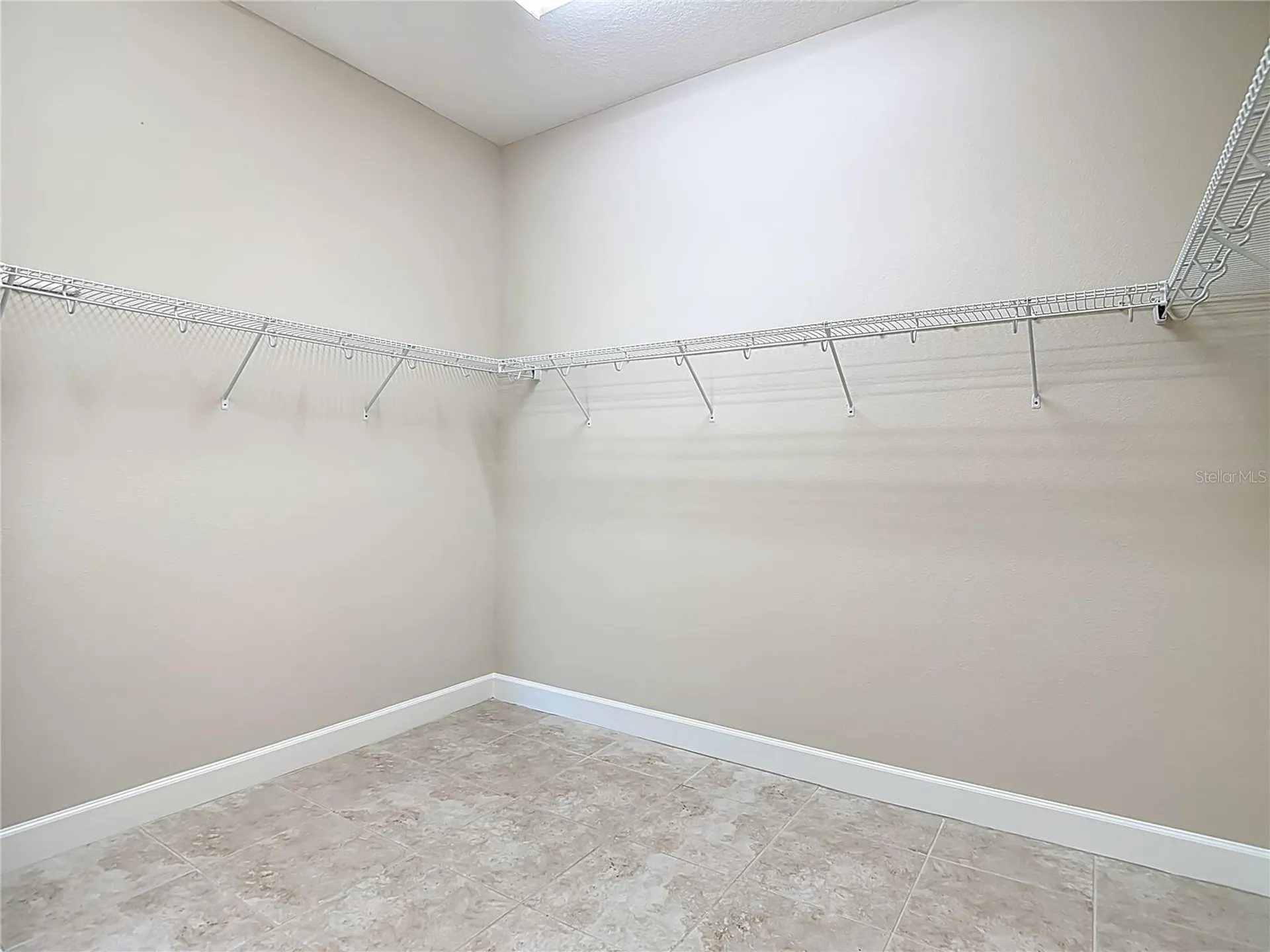 8613 Grand Alberato Road Tampa FL 33647