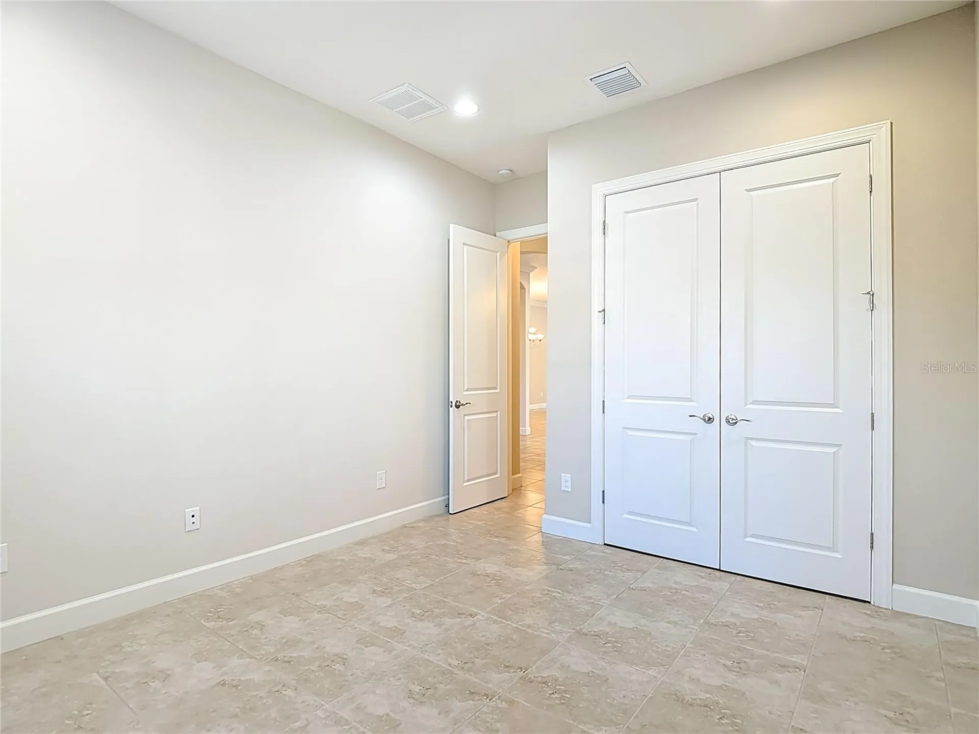 8613 Grand Alberato Road Tampa FL 33647