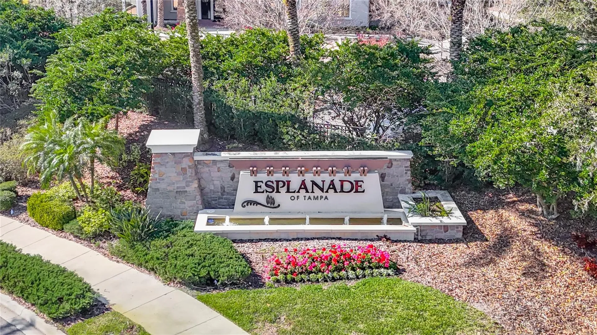 8613 Grand Alberato Road Tampa FL 33647