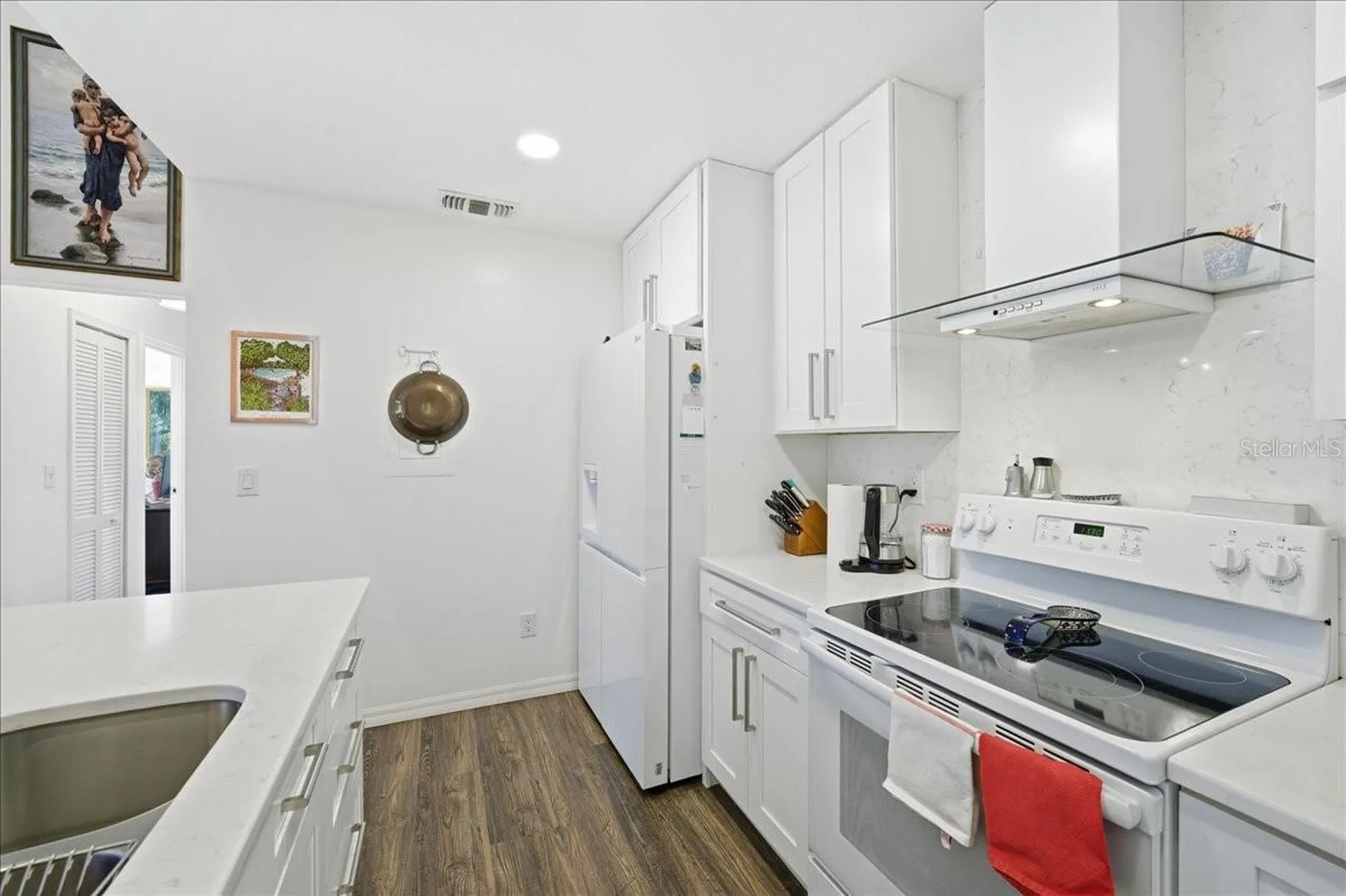1859 Bough Avenue Clearwater FL 33760