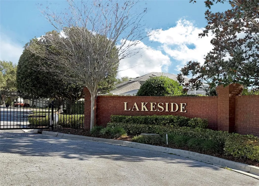 202 Lourdan Court Debary FL 32713
