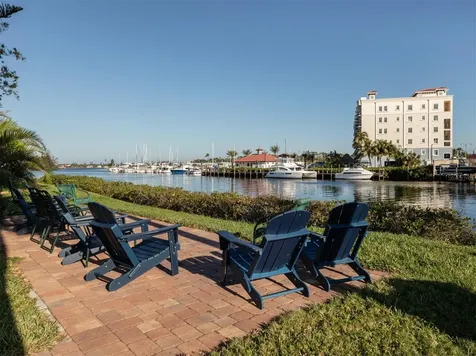 220 Santa Maria Street Venice FL 34285