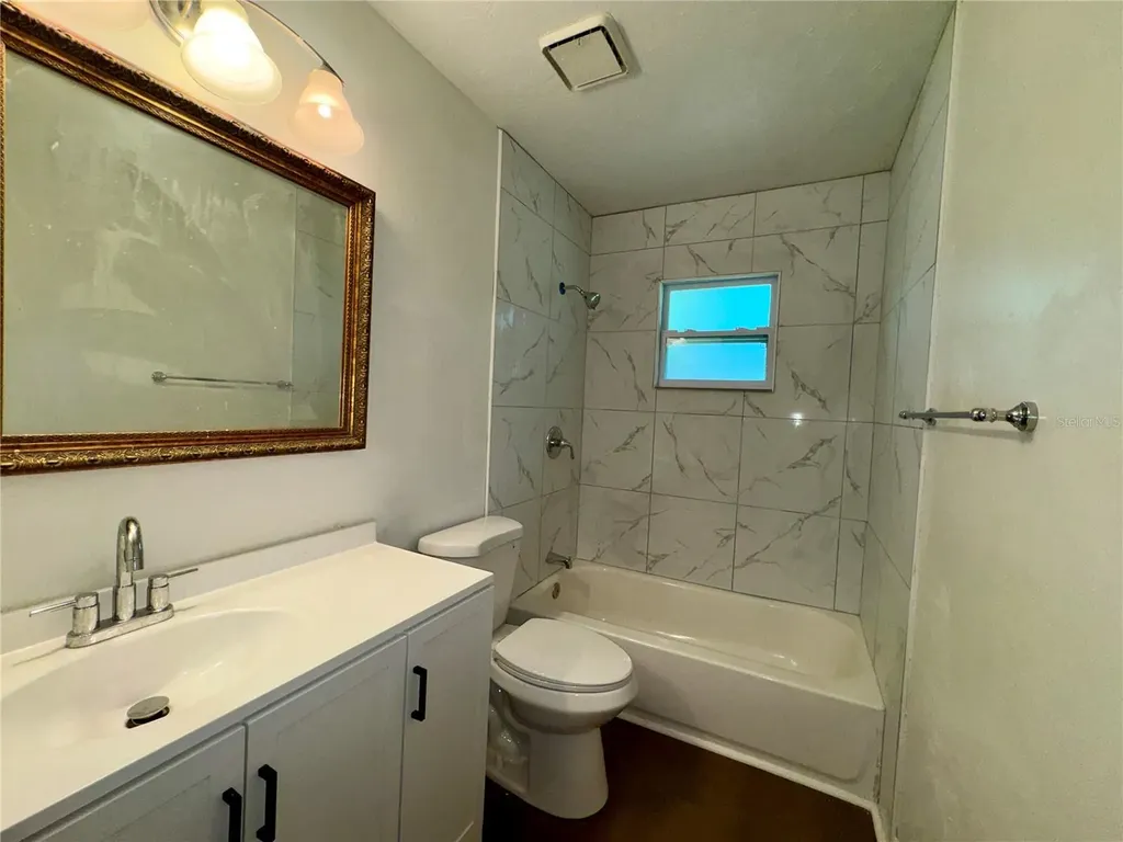 1837 6th Avenue E Bradenton FL 34208