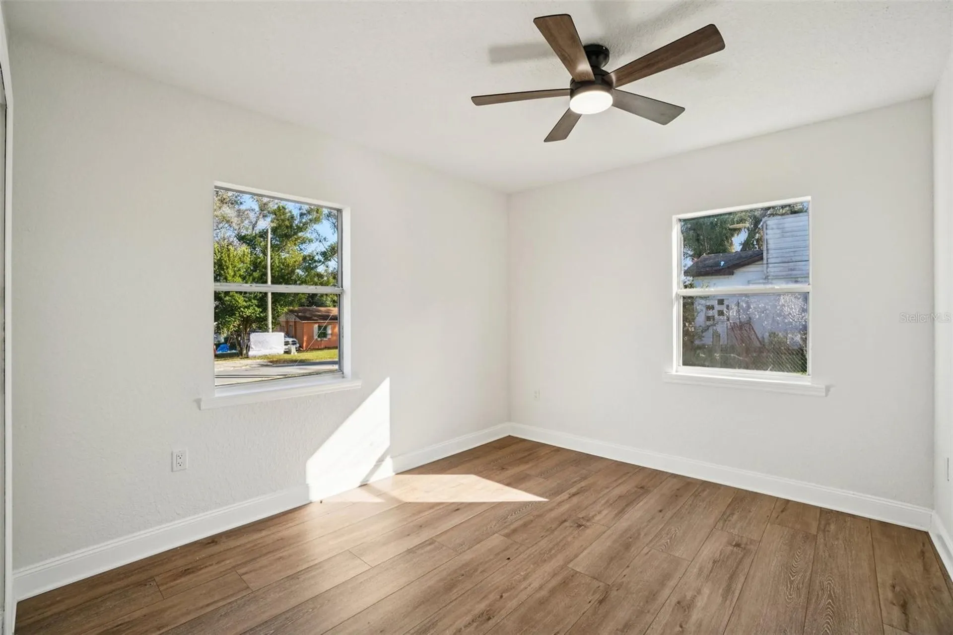 13929 2nd Street Dade City FL 33525