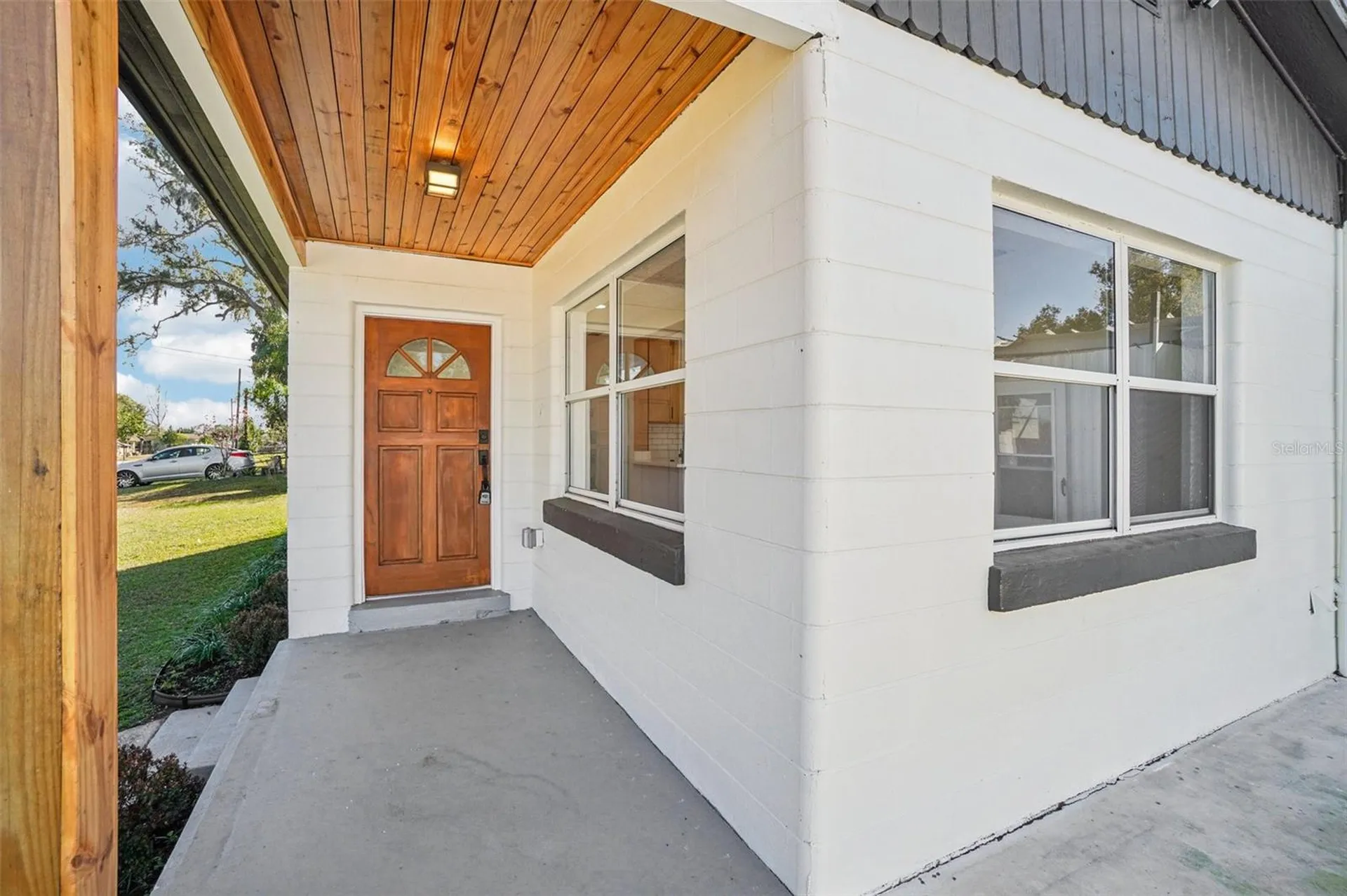 13929 2nd Street Dade City FL 33525