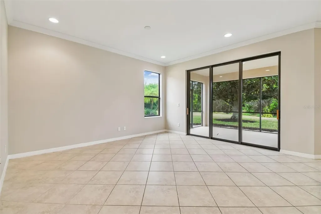 127 Silver Falls Drive Apollo Beach FL 33572