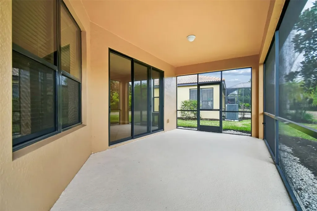 127 Silver Falls Drive Apollo Beach FL 33572