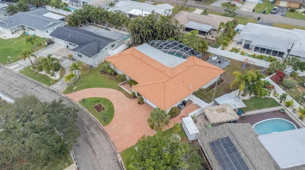 4313 50th Place S St Petersburg FL 33711