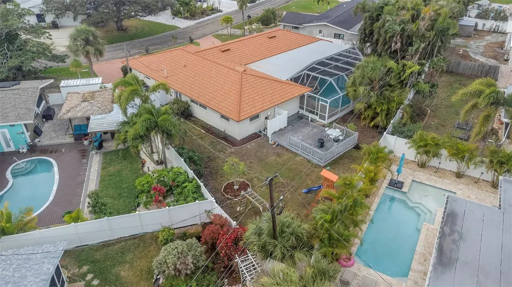 4313 50th Place S St Petersburg FL 33711