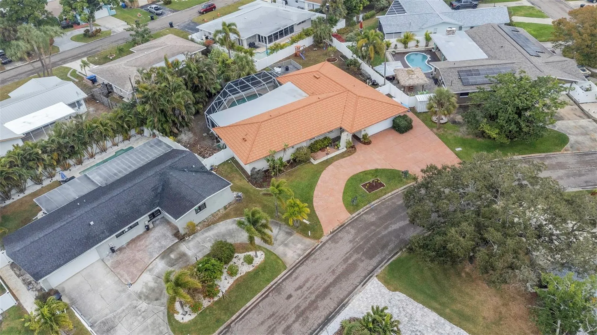 4313 50th Place S St Petersburg FL 33711