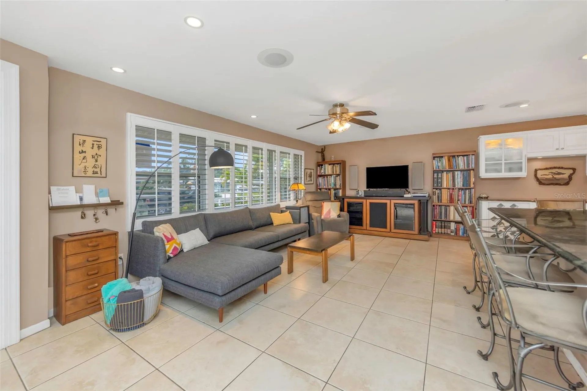 4313 50th Place S St Petersburg FL 33711
