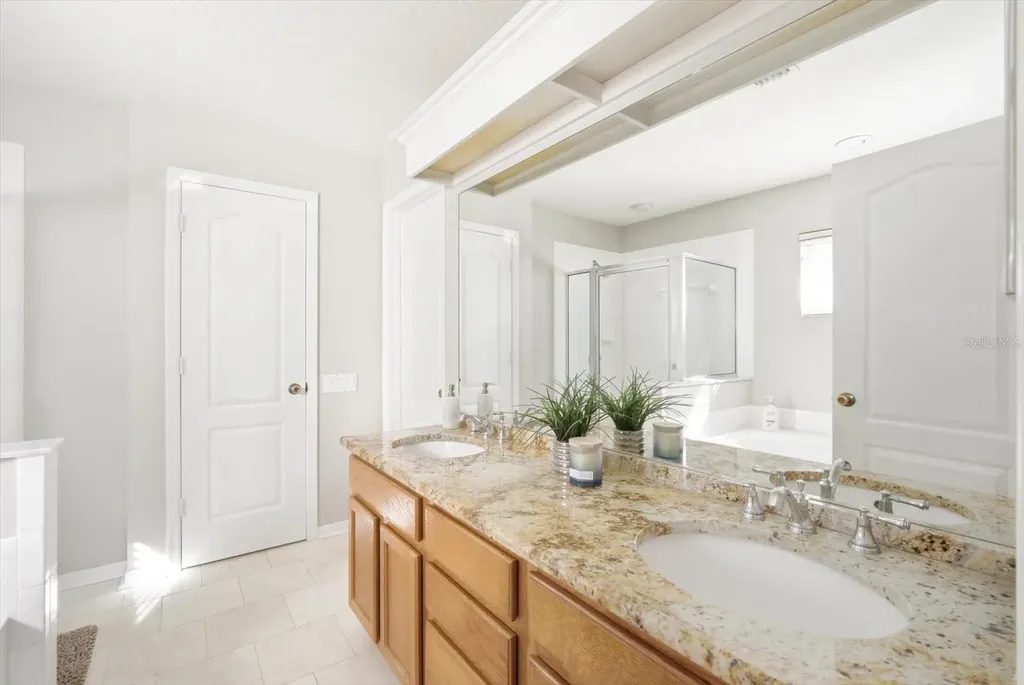 5522 Terrain De Golf Drive Lutz FL 33558